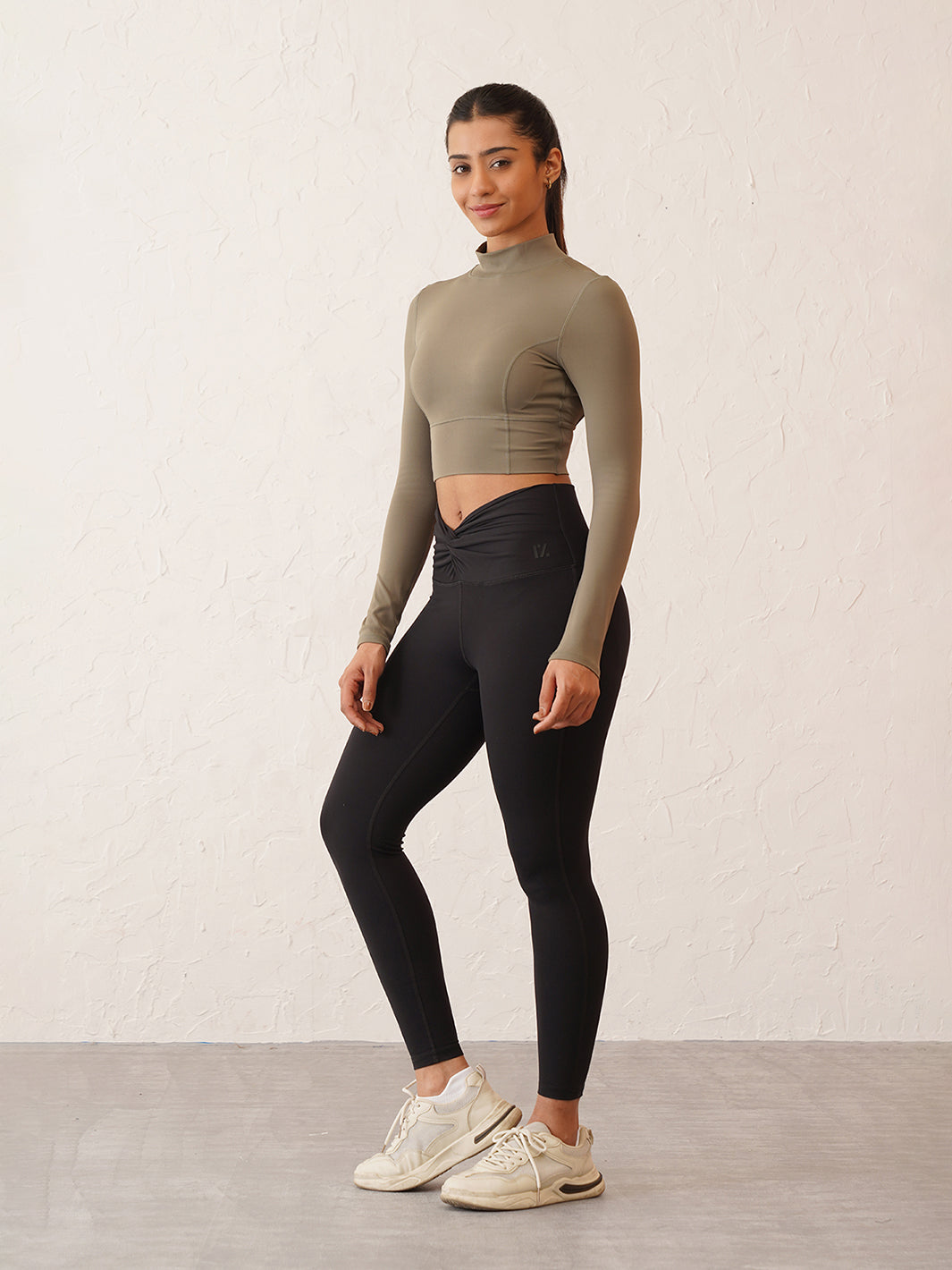 Swoosh Sports Top | Full sleeves (OG)