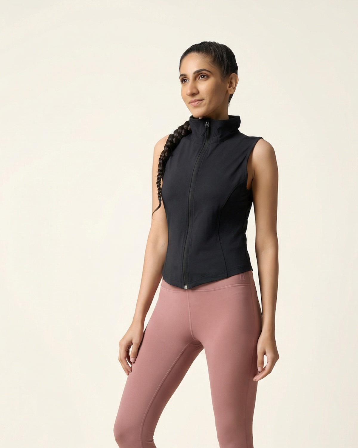 Core Sculpt Sleeveless Jacket (B) | Softretch®
