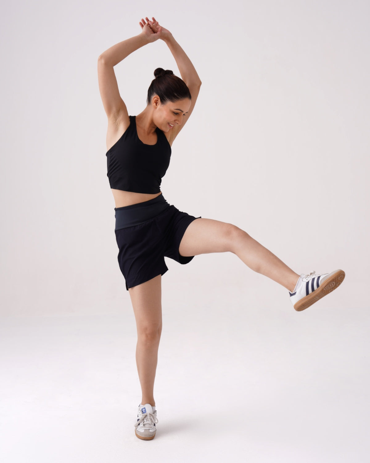 Swoosh Crossbelt Shorts (NV)