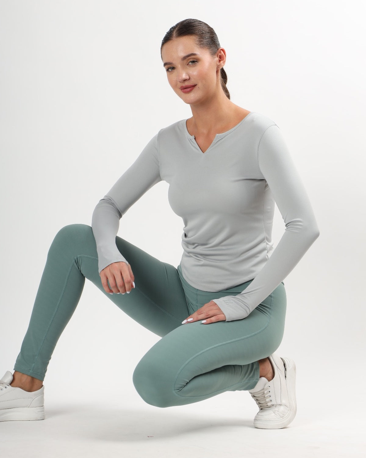 Swoosh Light Weight Slim Fit Top