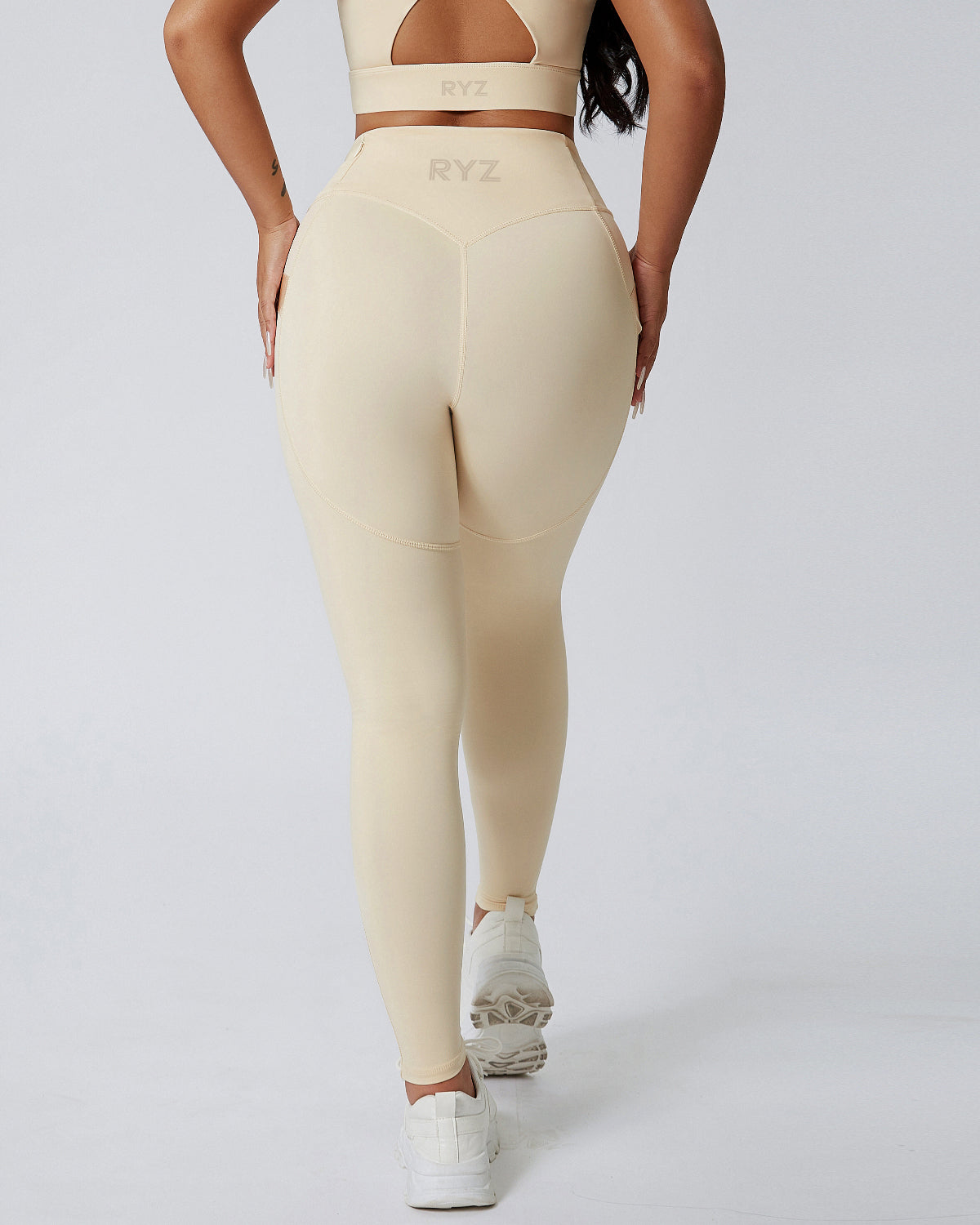 Swoosh Sculpt Performance Leggings | Booty Sculpt | Towel Holder | Hidden Waist Pocket | No Front Seam | Softretch® (Ivory)