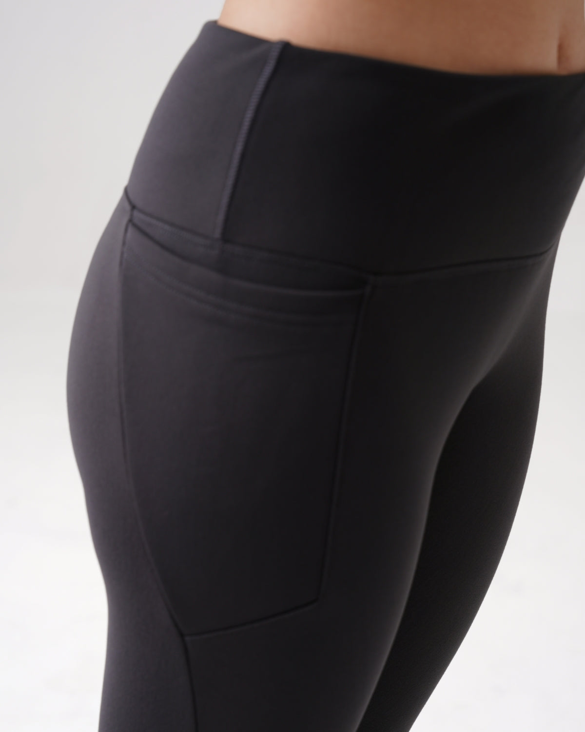 Warm-strech Leggings with Pockets | Furry Warmth (G)