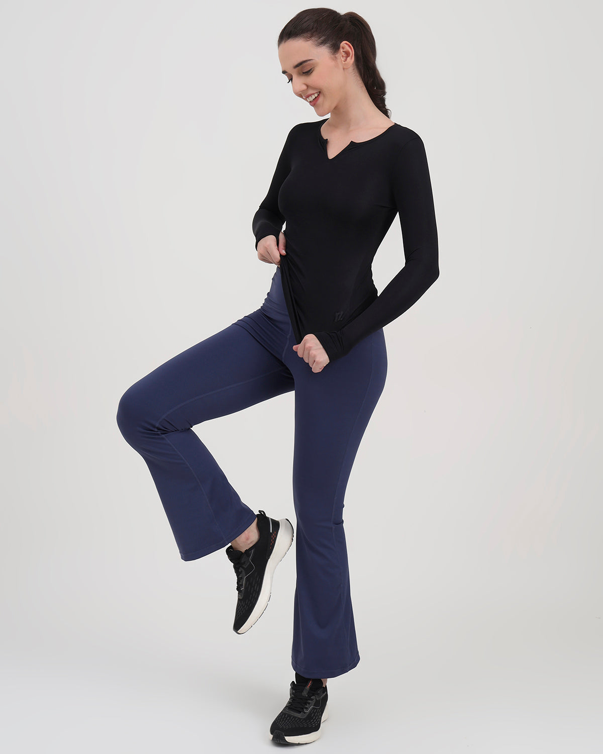 Swoosh Light Weight Slim Fit Top (B)