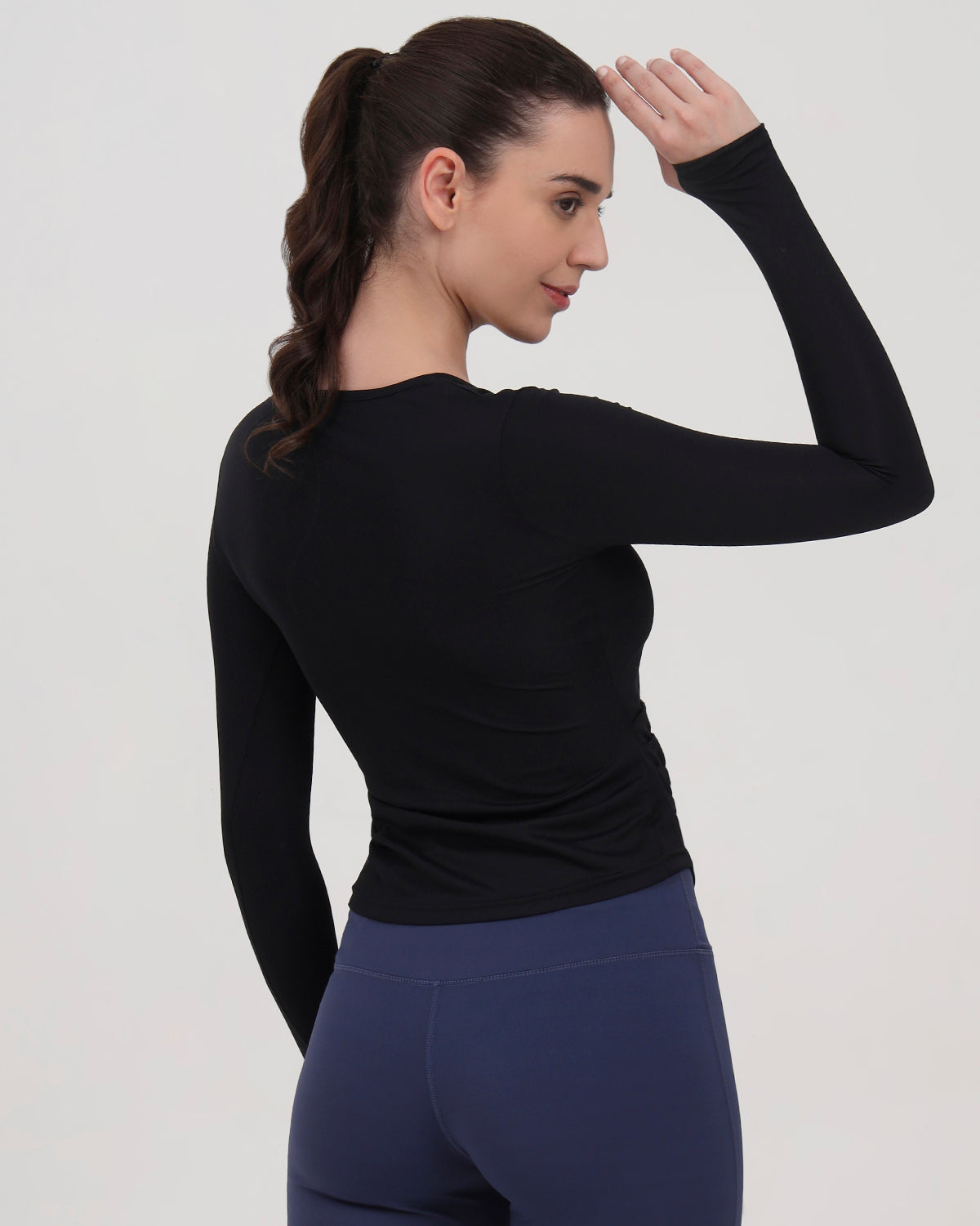 Swoosh Light Weight Slim Fit Top (B)
