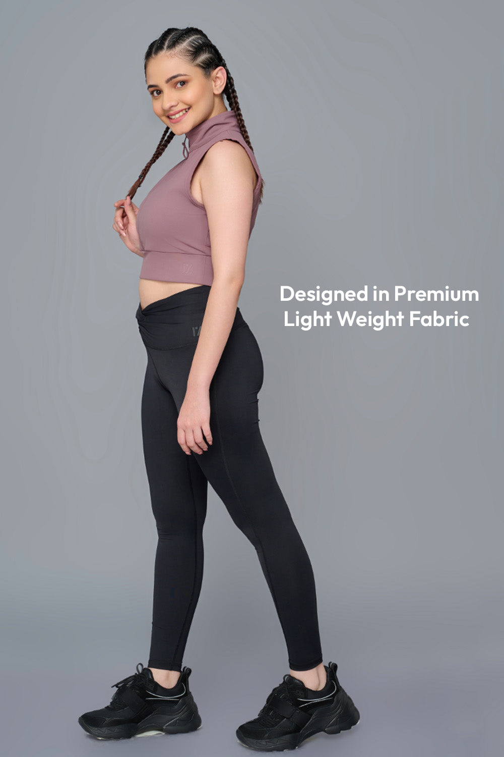 Core Front Zip High-Neck Crop Top (L)