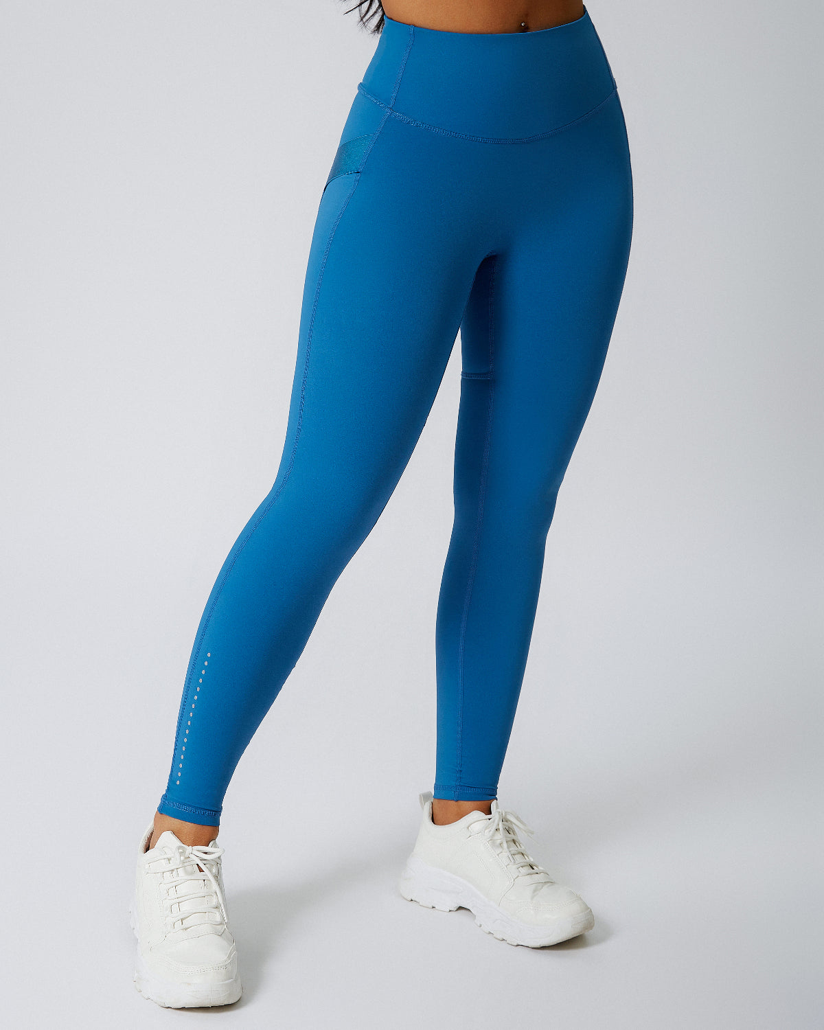 Swoosh Sculpt Performance Leggings | Booty Sculpt | Towel Holder | Hidden Waist Pocket | No Front Seam | Softretch®